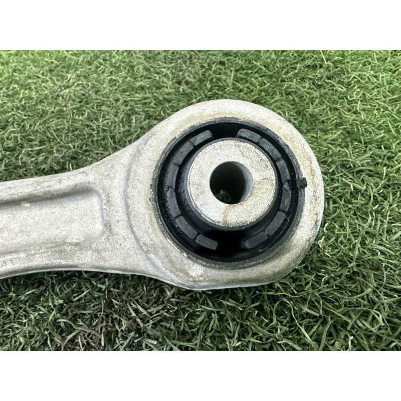 Рычаг подвески (подвеска) AUDI A4 B8 2012 2.0 CAEB 8K0407151F