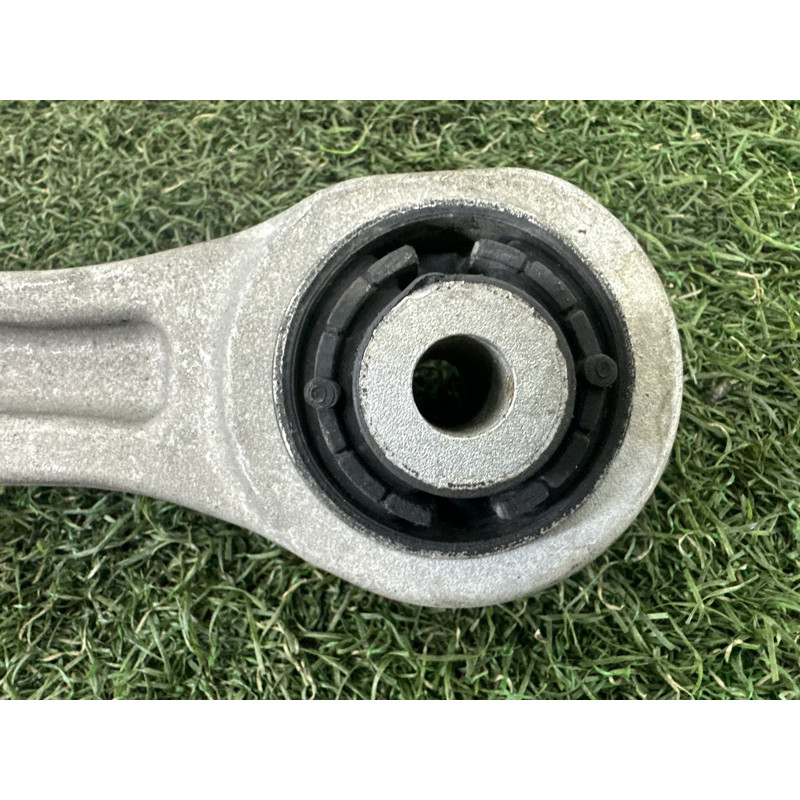 Рычаг подвески (подвеска) AUDI A4 B8 2012 2.0 CAEB 8K0407151F