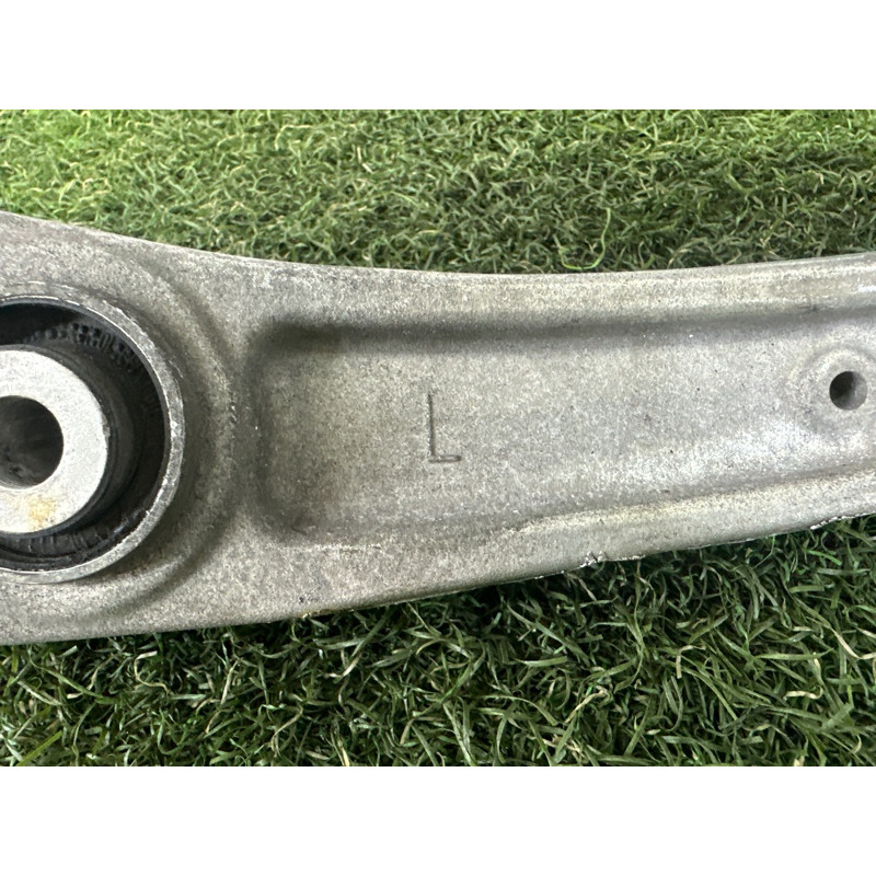 Рычаг подвески (подвеска) AUDI A4 B8 2012 2.0 CAEB 8K0407151F