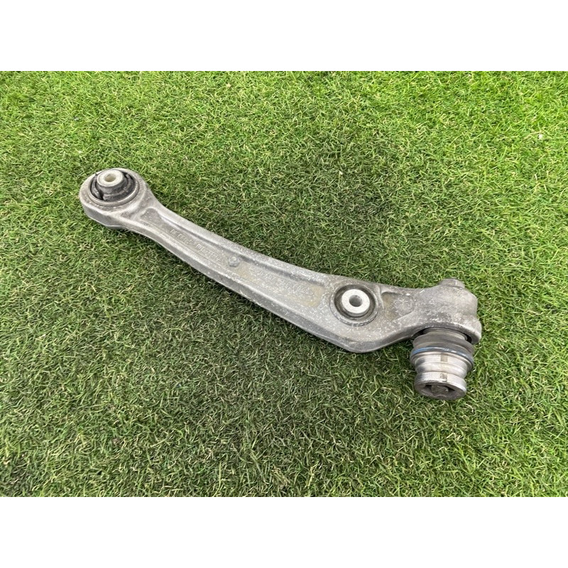 Рычаг подвески (подвеска) AUDI Q5 8R 2012 2.0 CAEB 8K0407151F