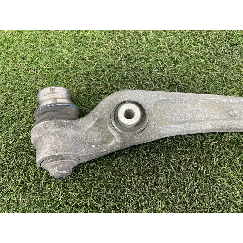 Рычаг подвески (подвеска) AUDI Q5 8R 2012 2.0 CAEB 8K0407151F