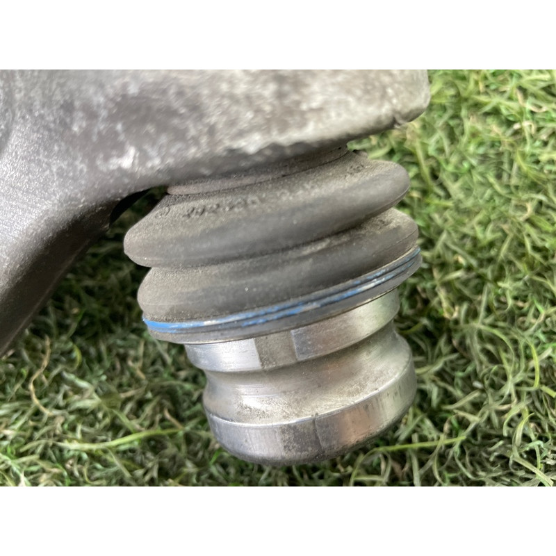 Рычаг подвески (подвеска) AUDI Q5 8R 2012 2.0 CAEB 8K0407151F