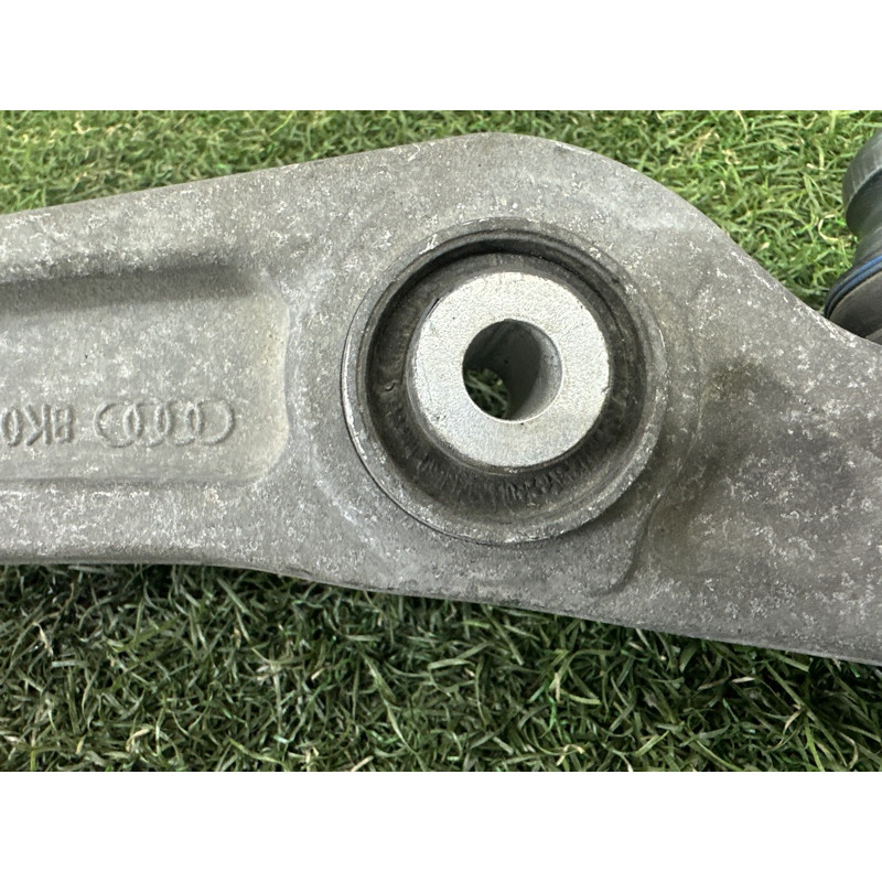 Рычаг подвески (подвеска) AUDI Q5 8R 2012 2.0 CAEB 8K0407152F