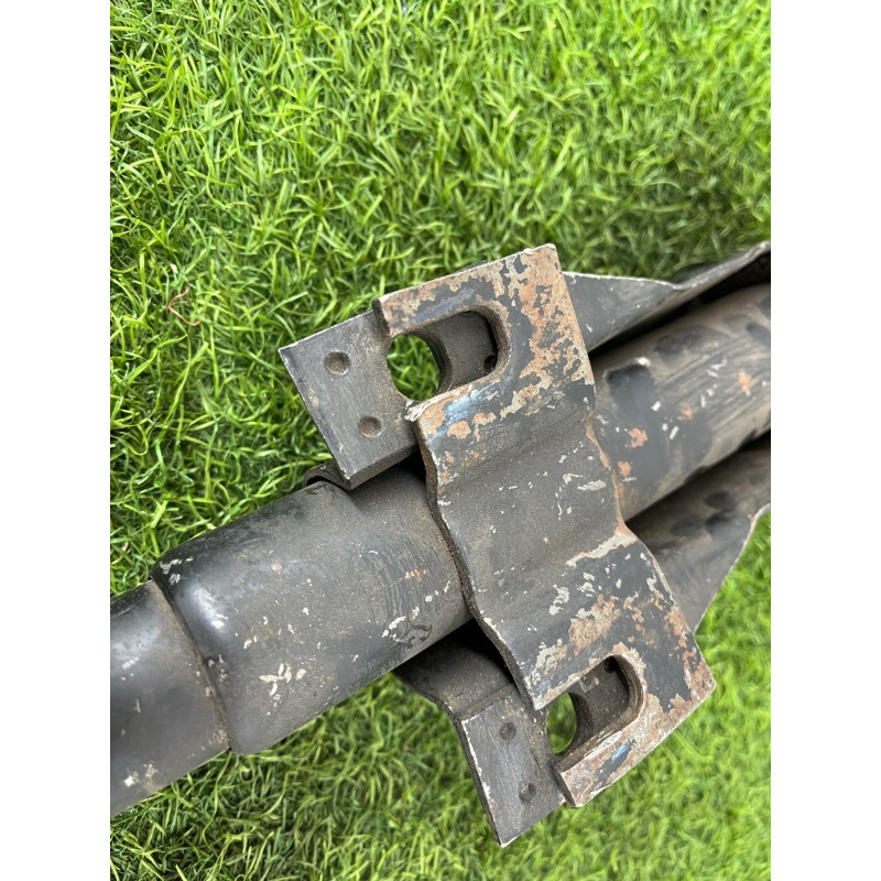 Кронштейн усилителя бампера (стекла и зеркала) BMW 5-series E34 51111944303