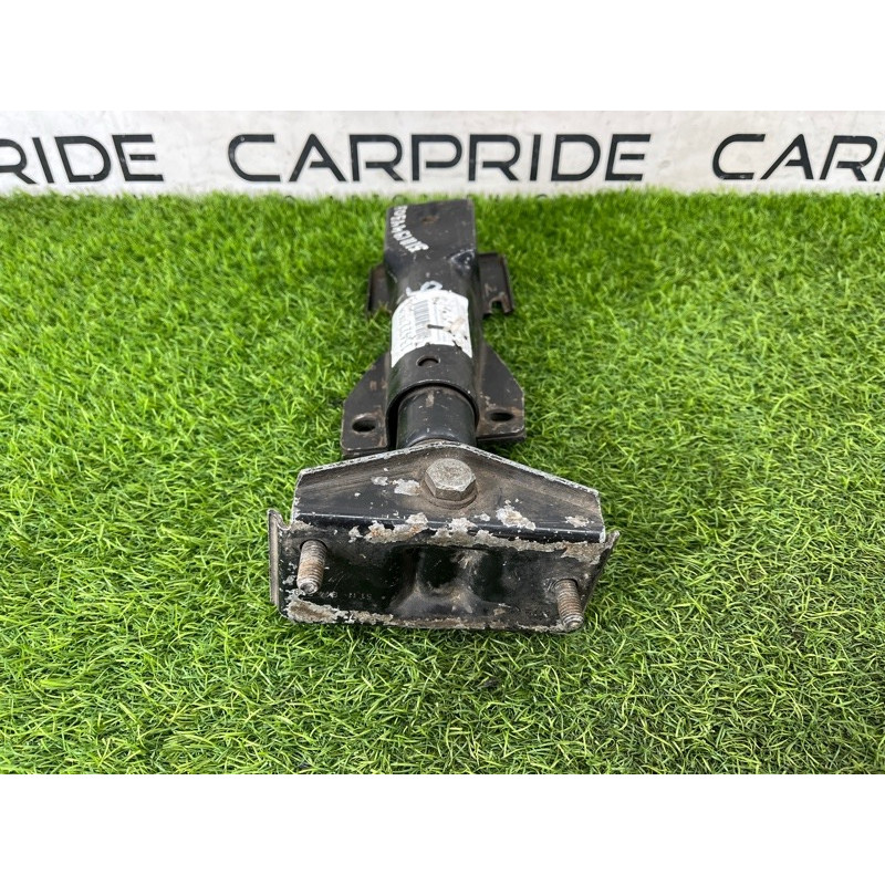 Кронштейн усилителя бампера (стекла и зеркала) BMW 5-series E34 51111944303