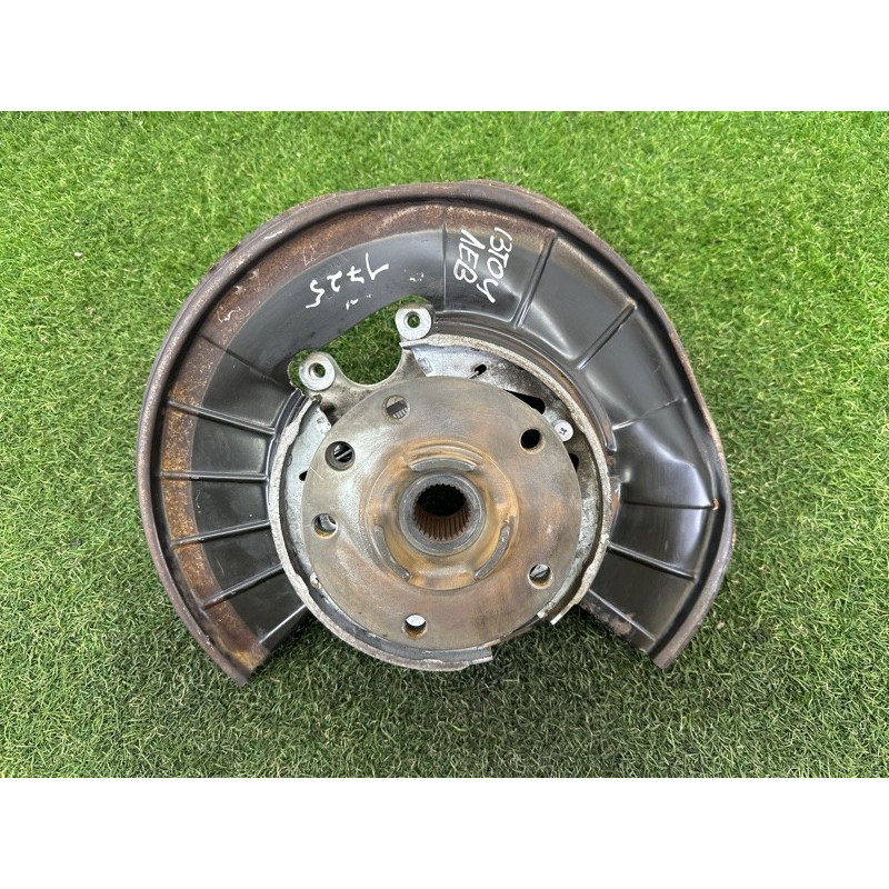 Цапфа підвіски (підвіска) Volkswagen Touareg NF 2015 3.6 CGRA 7P0505435B