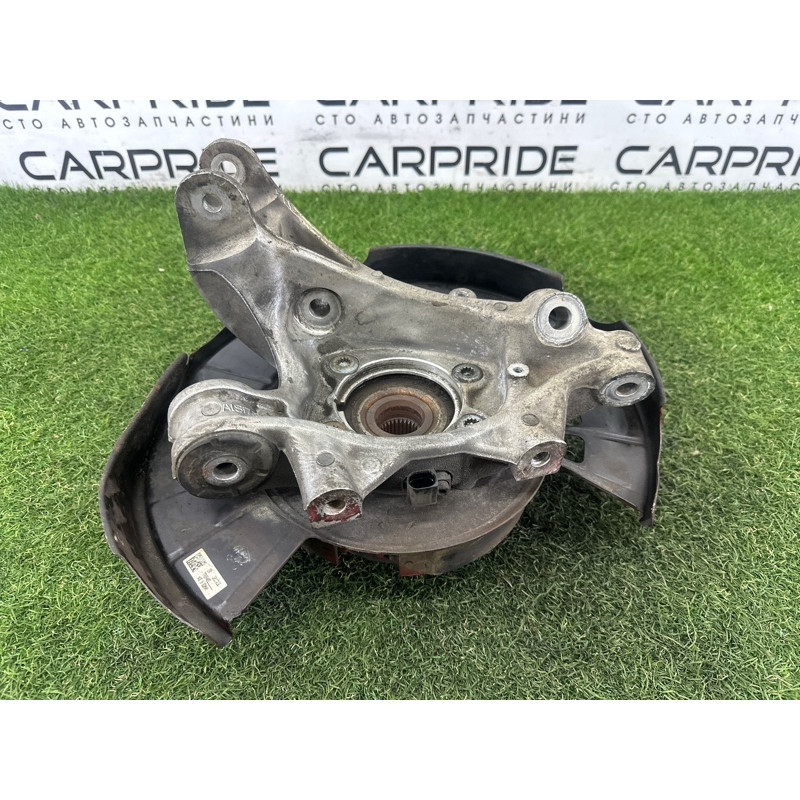 Цапфа подвески (подвеска) Volkswagen Touareg NF 2012 3.6 CGRA 7P0505435A