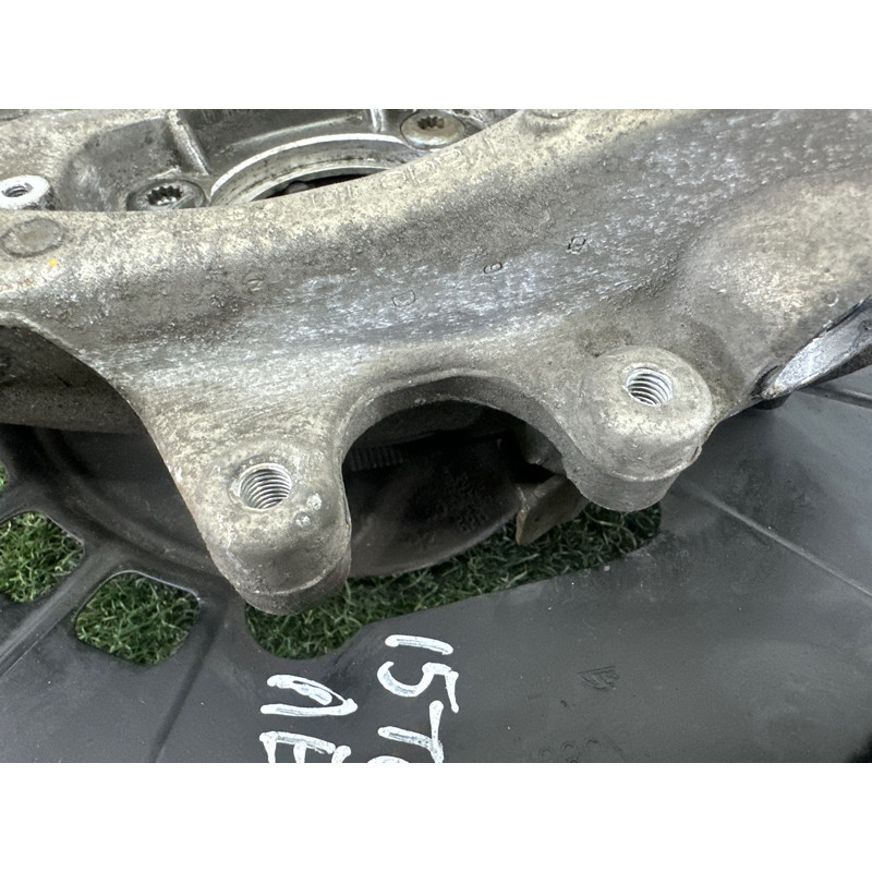 Цапфа подвески (подвеска) Volkswagen Touareg NF 2012 3.6 CGRA 7P0505435A