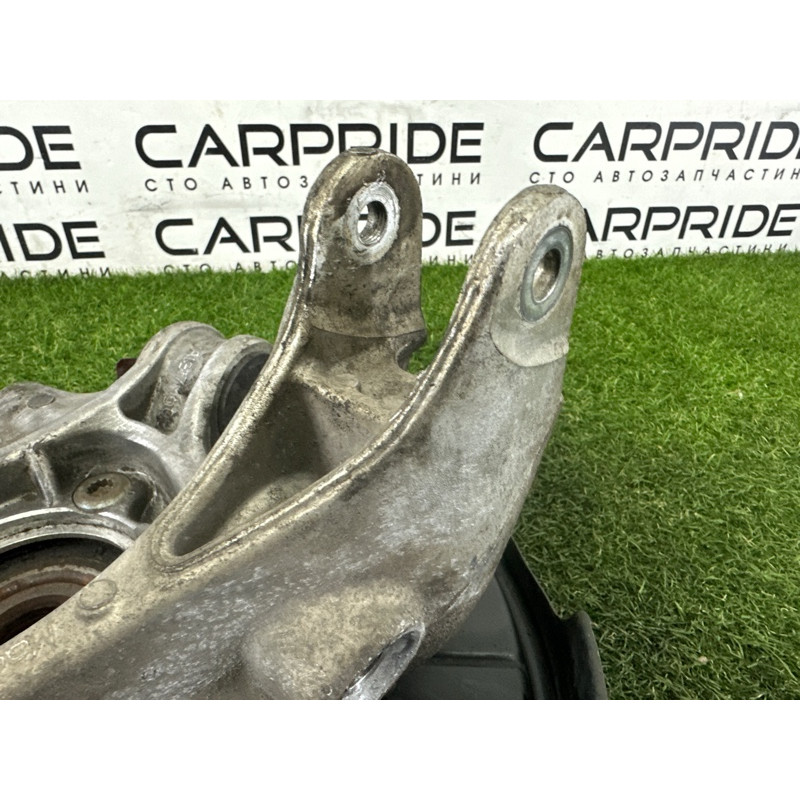 Цапфа подвески (подвеска) Volkswagen Touareg NF 2012 3.6 CGRA 7P0505435A