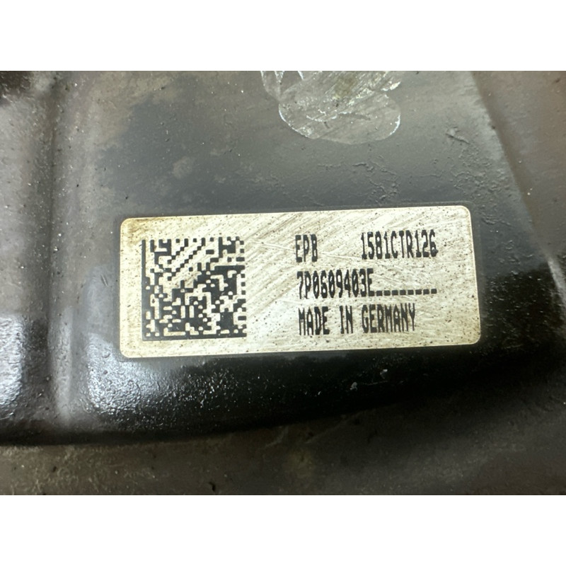 Цапфа подвески (подвеска) Volkswagen Touareg NF 2012 3.6 CGRA 7P0505435A