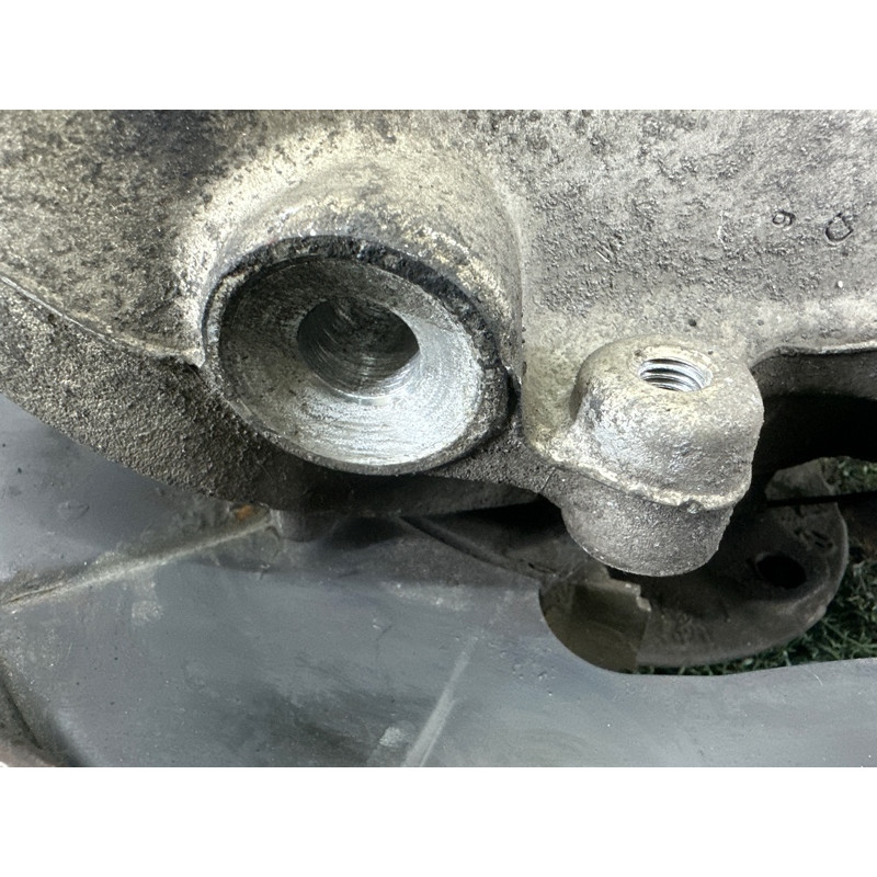Цапфа подвески (подвеска) Volkswagen Touareg NF 2012 3.6 CGRA 7P0505436A