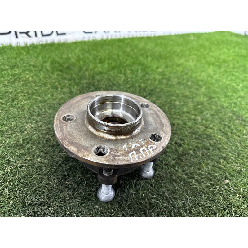 Ступица (подвеска) BMW X1 F48 2016 2.0 B46B20 31208845775