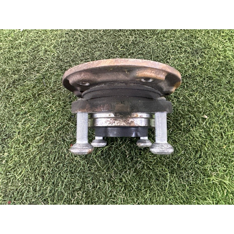 Ступица (подвеска) BMW X1 F48 2016 2.0 B46B20 31208845775