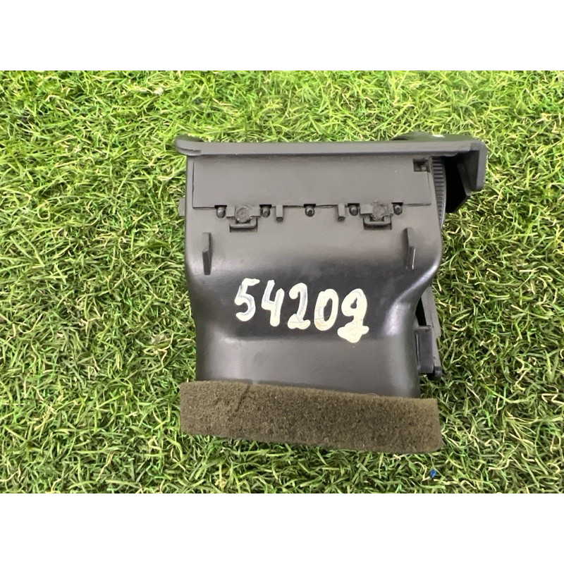 Дефлектор воздуховода (салон) BMW 7-series E38 64228391587