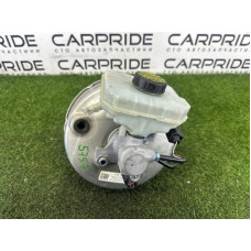 Вакуумный усилитель тормозов в сборе