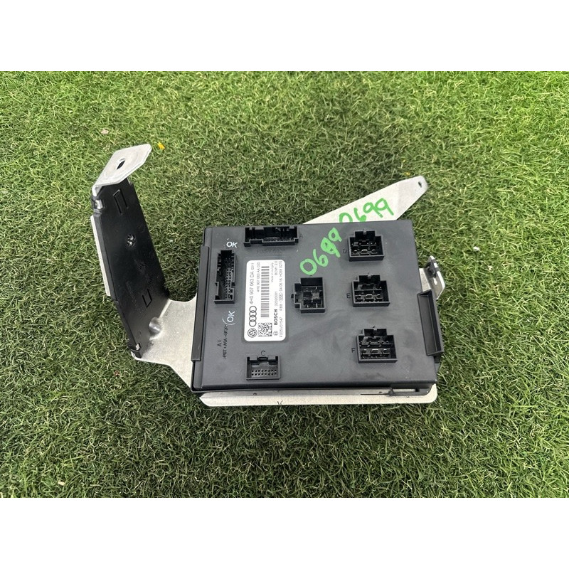 Модуль BCM (электрика / блоки управления) Volkswagen Touareg NF 2015 3.6 CGRA 4H0907063DA