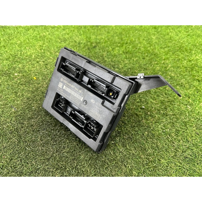 Модуль BCM (электрика / блоки управления) Volkswagen Touareg NF 2015 3.6 CGRA 4H0907064GK