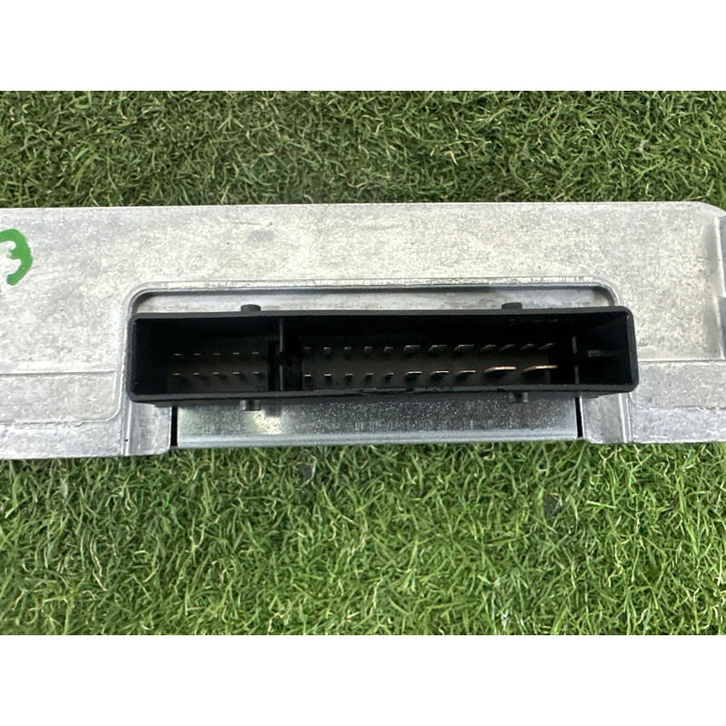 Усилитель звука (электрика) AUDI A4 B8 2012 2.0 CAEB 8T0035223AH