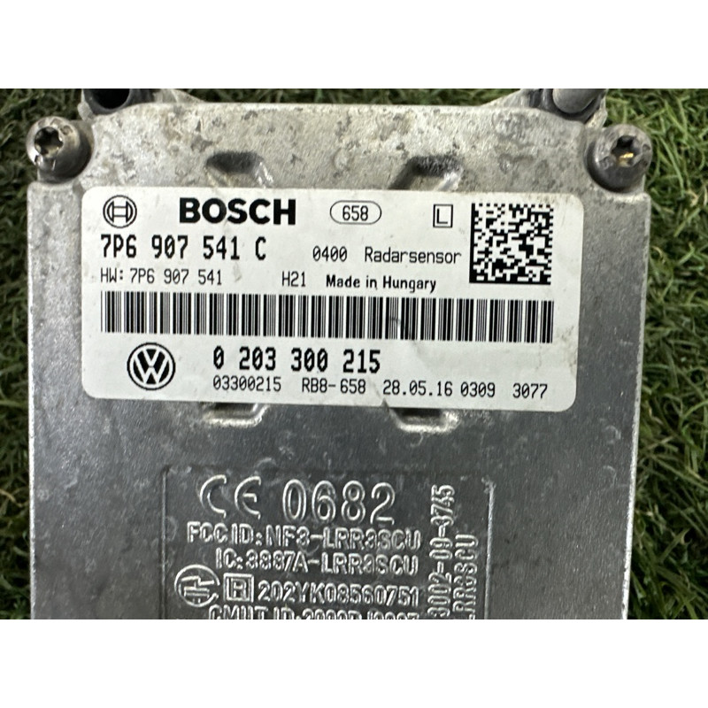 Дистроник (электрика / датчики) Volkswagen Touareg NF 2015 3.6 CGRA 7P6907541C