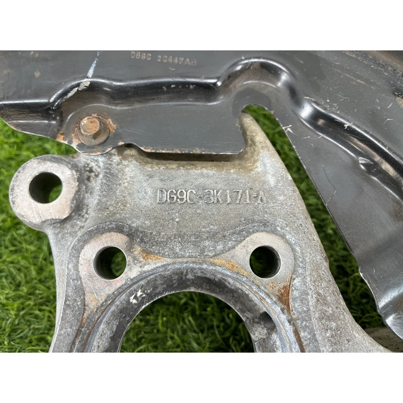 Поворотный кулак (подвеска) Ford Fusion MK5 dg9c3k171a