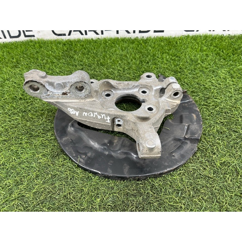 Поворотный кулак (подвеска) Ford Fusion MK5 dg9c3k171a