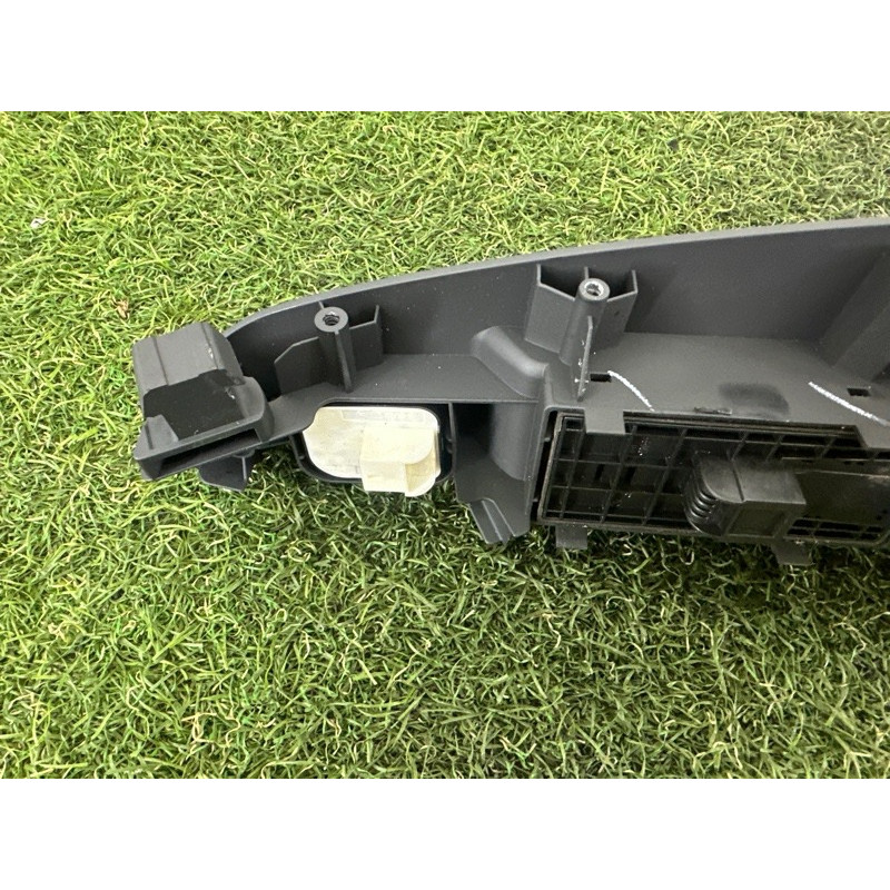 Блок кнопок стеклоподъемников (электрика / кнопки) AUDI Q5 8R 2012 2.0 CAEB 8K0959851DV10