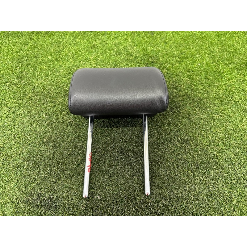 Подголовник (салон) Volkswagen Touareg NF 2012 3.6 CGRA 7P6885901FYAF
