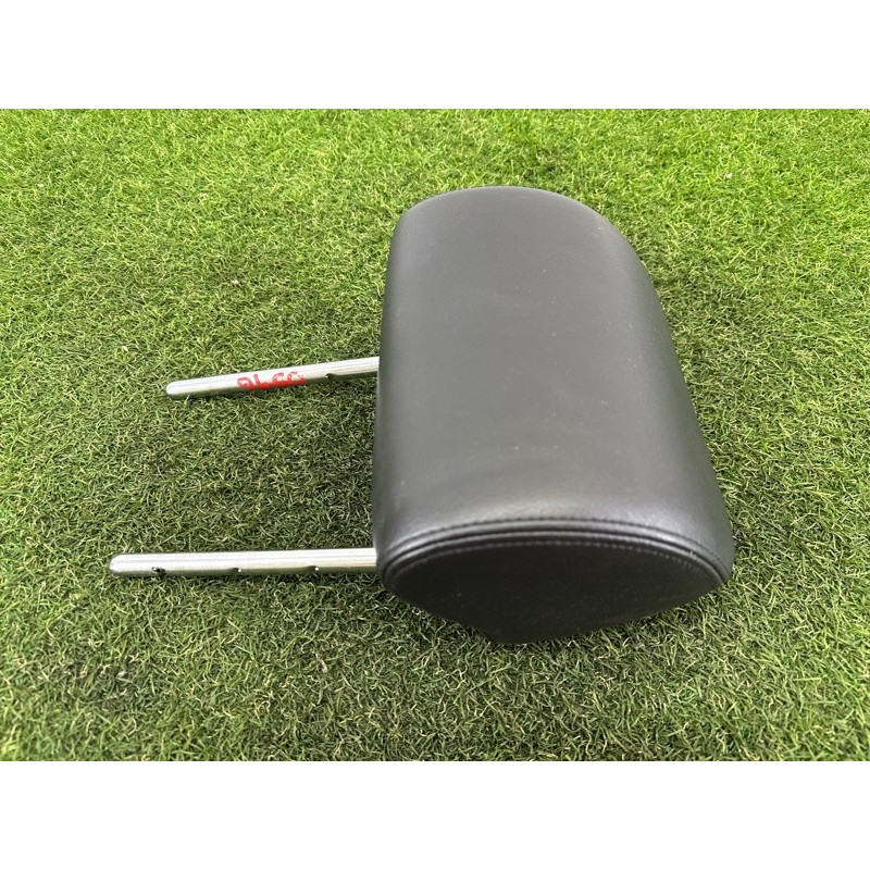 Подголовник (салон) Volkswagen Touareg NF 2012 3.6 CGRA 7P6885901FYAF