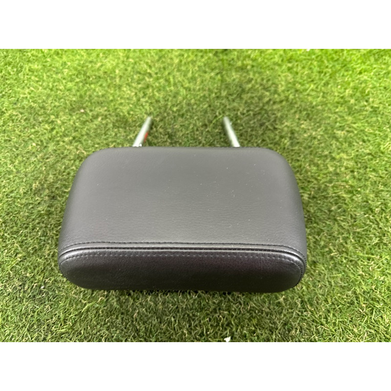 Подголовник (салон) Volkswagen Touareg NF 2012 3.6 CGRA 7P6885901FYAF