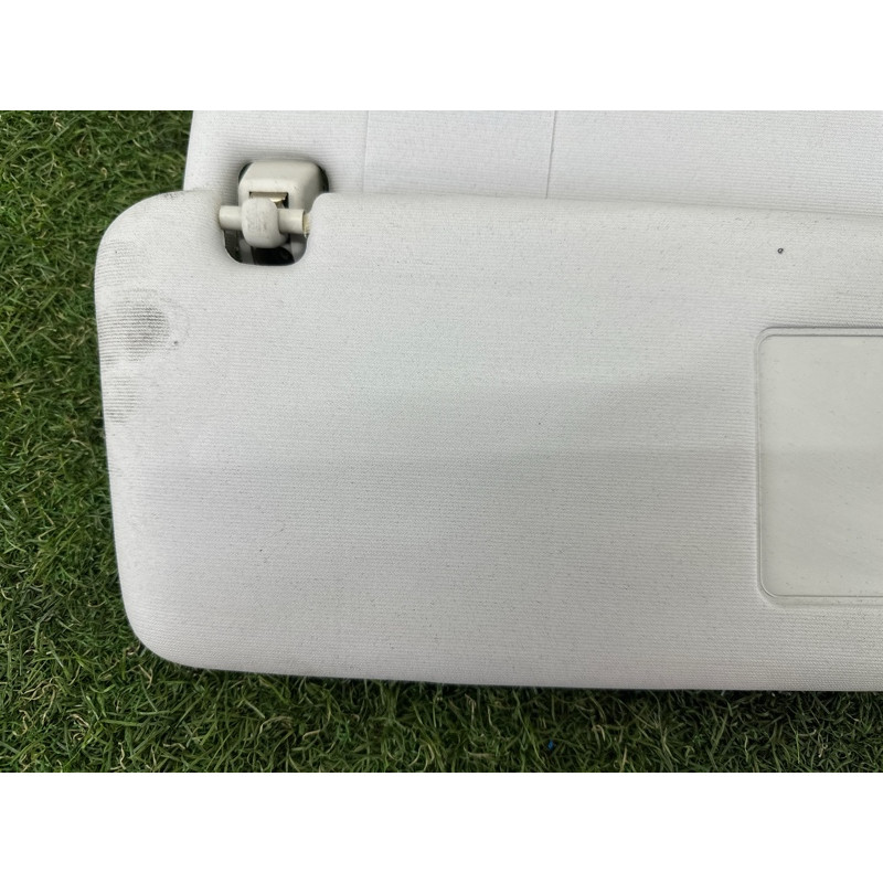 Козирок сонцезахисний (салон) Volkswagen Touareg NF 2012 3.6 CGRA 7P6857552B2F4