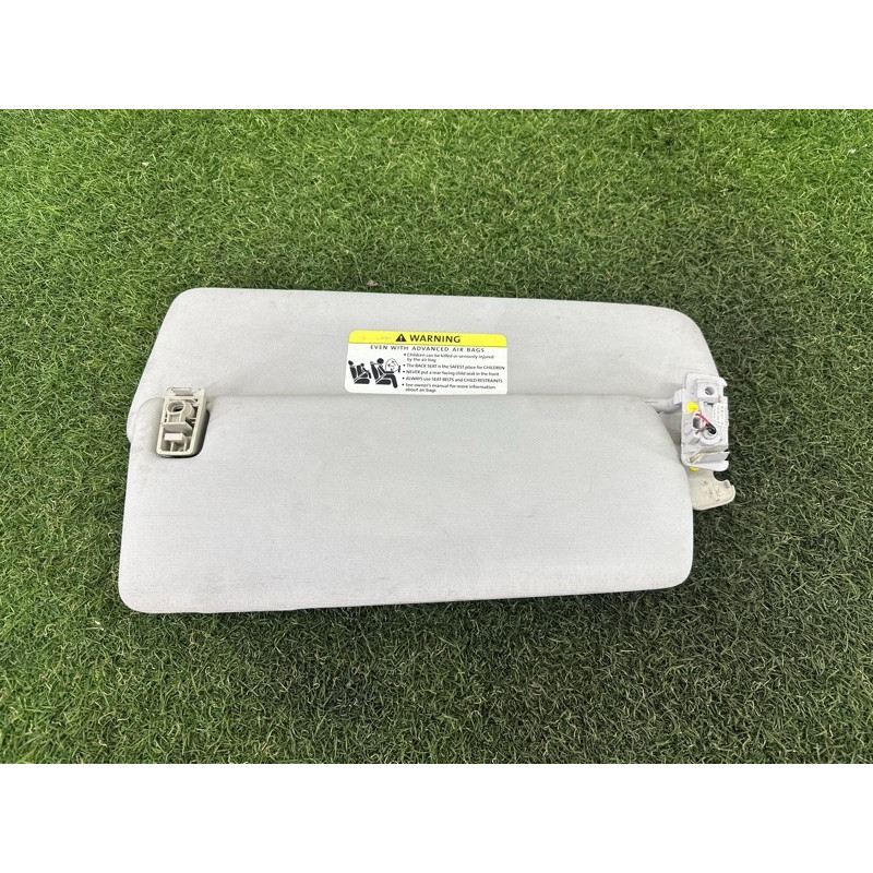 Козирок сонцезахисний (салон) Volkswagen Touareg NF 2012 3.6 CGRA 7P6857552B2F4