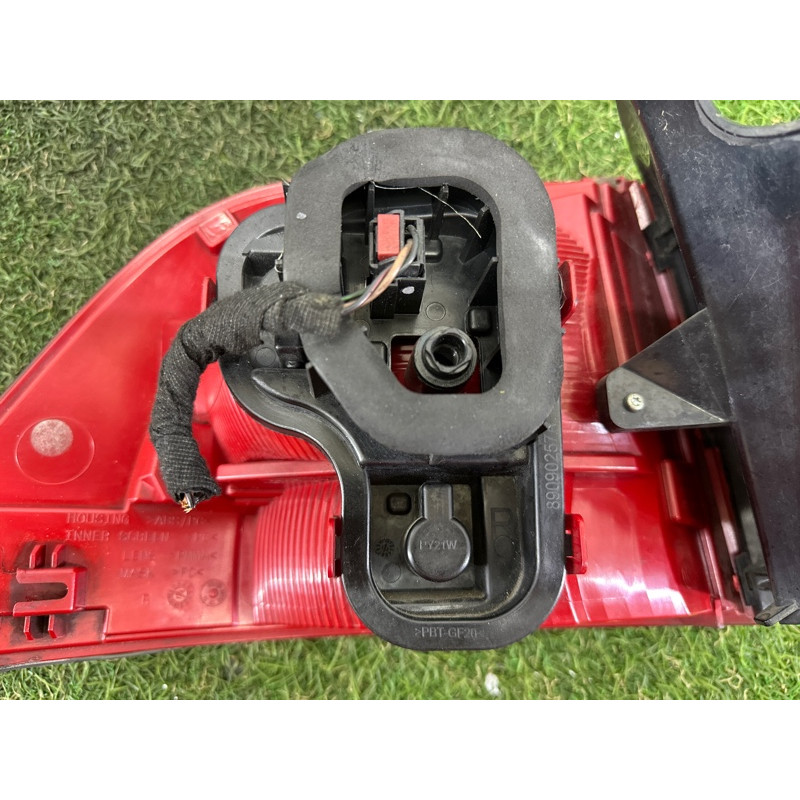 Задний фонарь (оптика) Volkswagen Touareg NF 2012 3.6 CGRA 7P6945096G