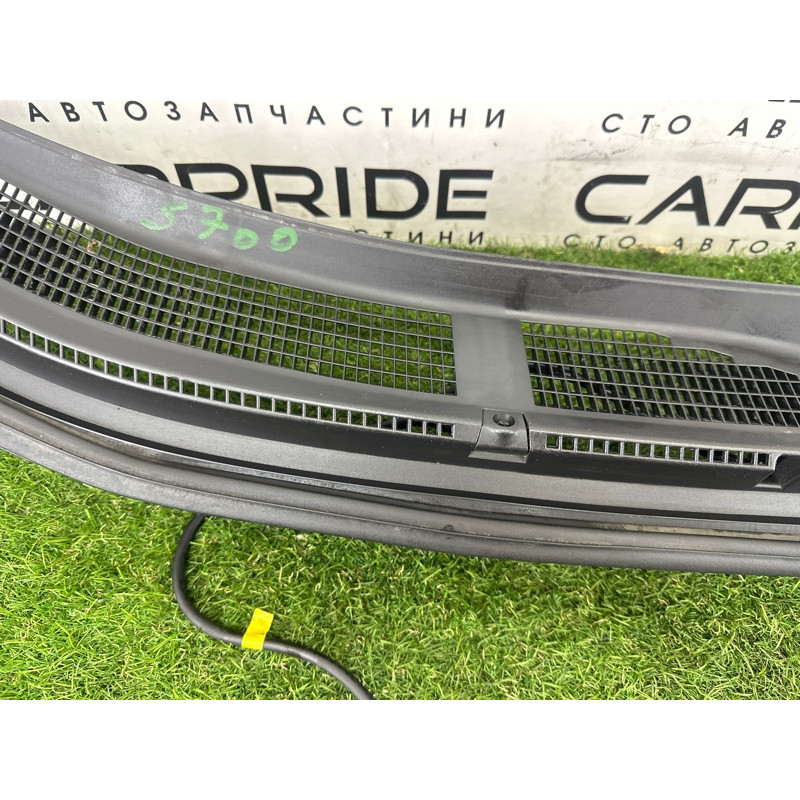 Жабо (кузов и элементы) Nissan Rogue T32 2016 2.5 QR25DE 668624BA0A