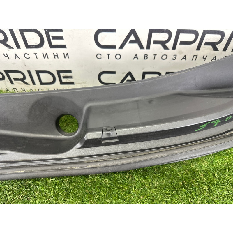 Жабо (кузов и элементы) Nissan Rogue T32 2016 2.5 QR25DE 668624BA0A