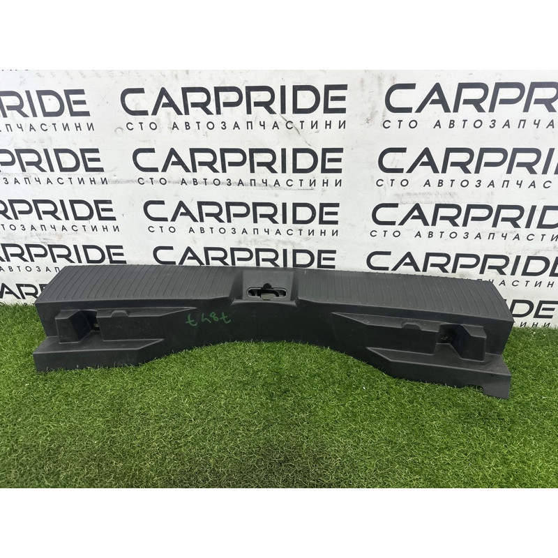 Накладка замка крышки багажника (салон) Nissan Rogue T33 2021 2.5 PR25DD 849926RR0A