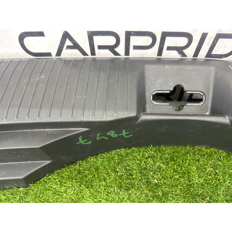 Накладка замка крышки багажника (салон) Nissan Rogue T33 2021 2.5 PR25DD 849926RR0A