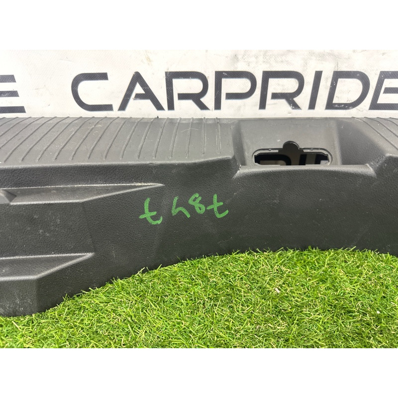 Накладка замка крышки багажника (салон) Nissan Rogue T33 2021 2.5 PR25DD 849926RR0A