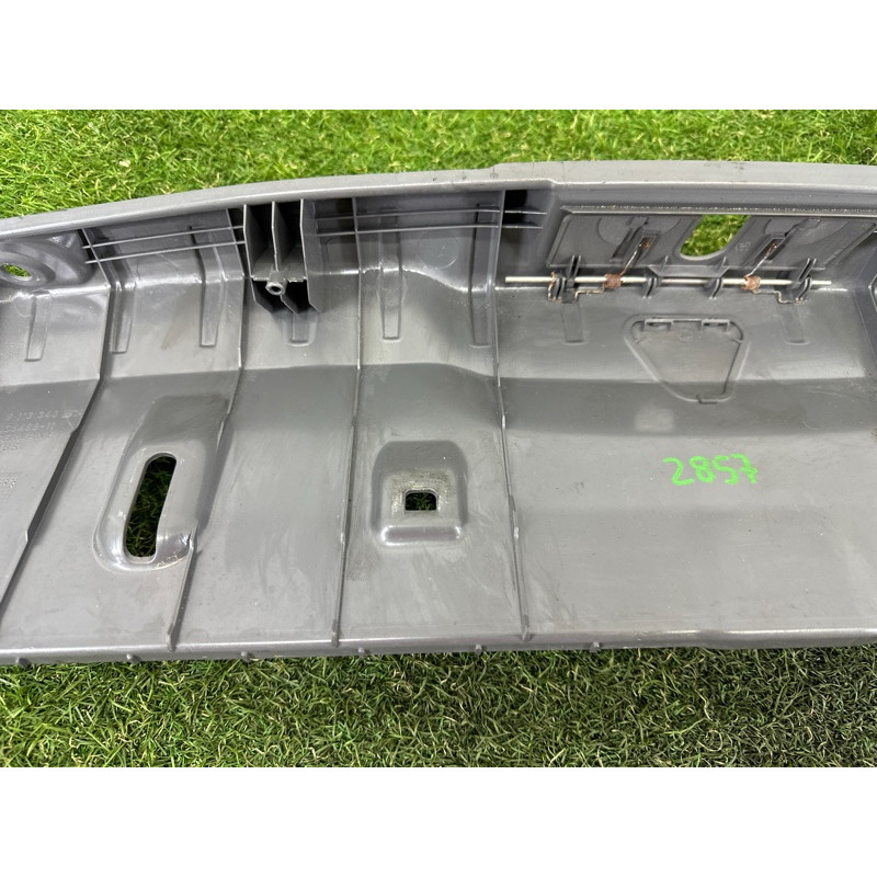 Накладка замка крышки багажника (салон) BMW 7-series F01 2011 3.0 N54 51479113340