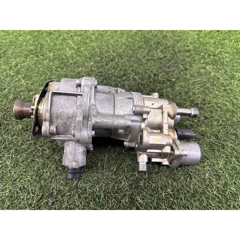 ТНВД (топливная система) BMW X5 E70 2013-2015 3.0 13517616446