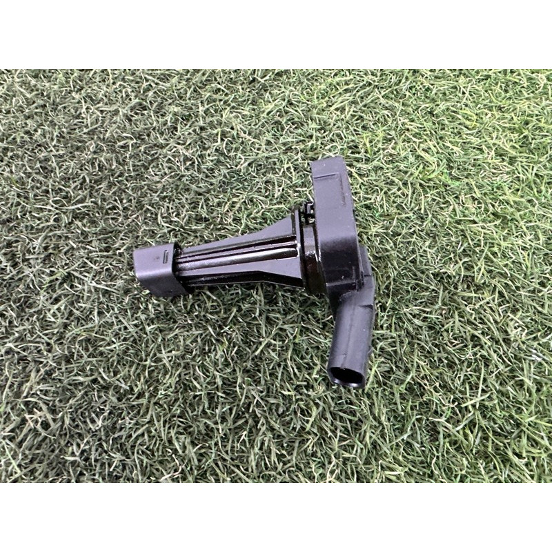 Датчик уровня масла (электрика двигателя) AUDI A4 B8 2012 2.0 CAEB 03C907660H