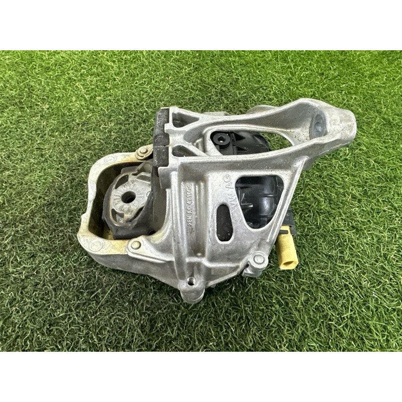 Подушка двигуна (двигун та елементи) AUDI Q7 4M 2017 3.0 CREC 4M0199372FE