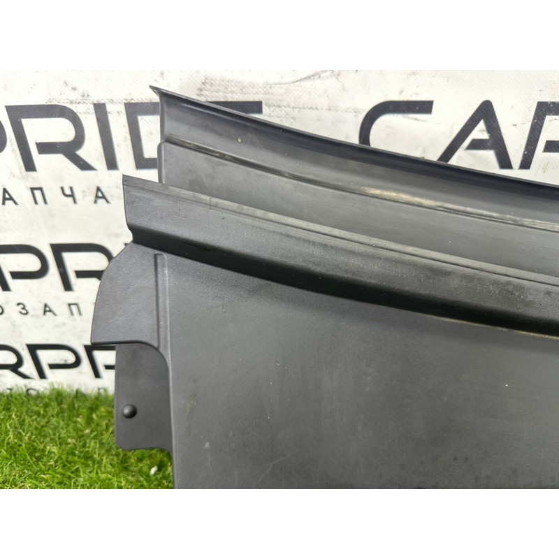 Жабо (кузов і елементи) AUDI Q5 8R 2012 2.0 CAEB 8R1819447C01C