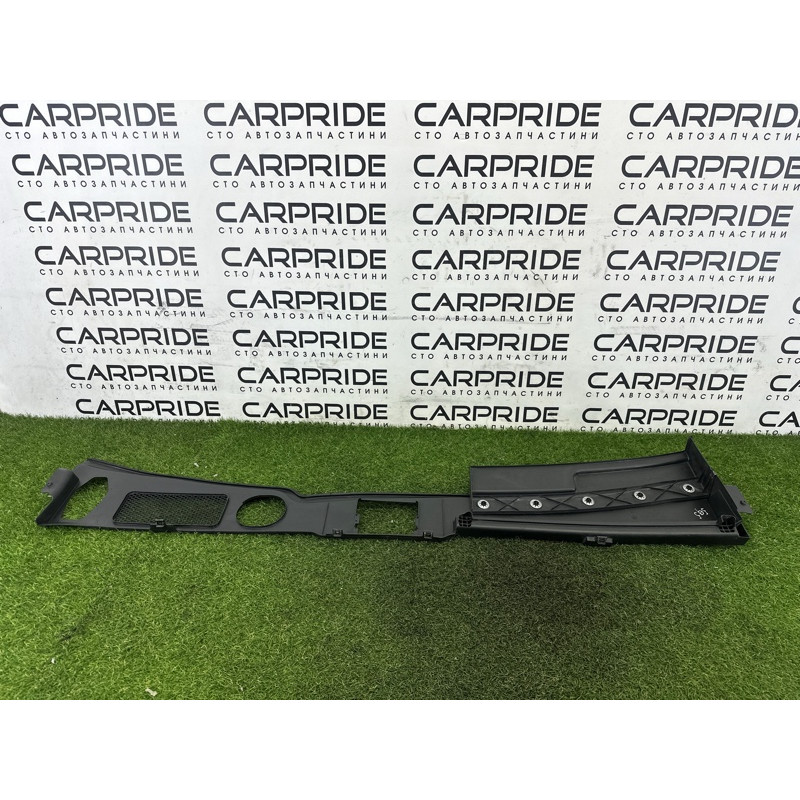 Жабо (кузов і елементи) AUDI Q5 8R 2012 2.0 CAEB 8R1819447C01C