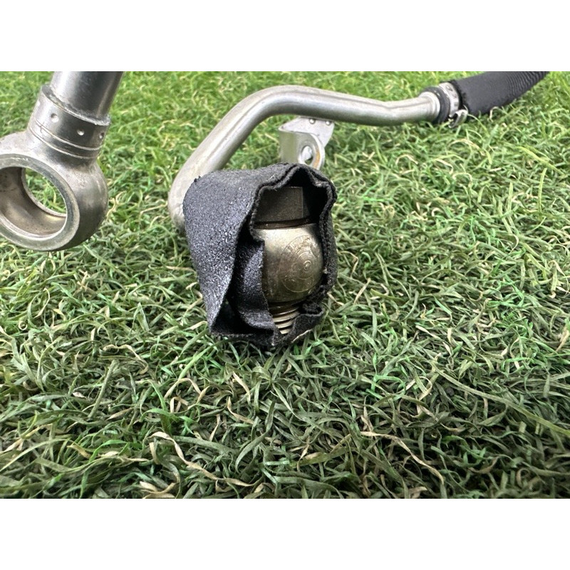 Трубка охлаждения турбины (впускная система) BMW X5 E70 2013-2015 3.0 11537577014