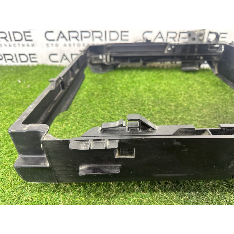 Рамка радіатора (кузов і елементи) BMW X5 E70 2013-2015 3.0 17117631474