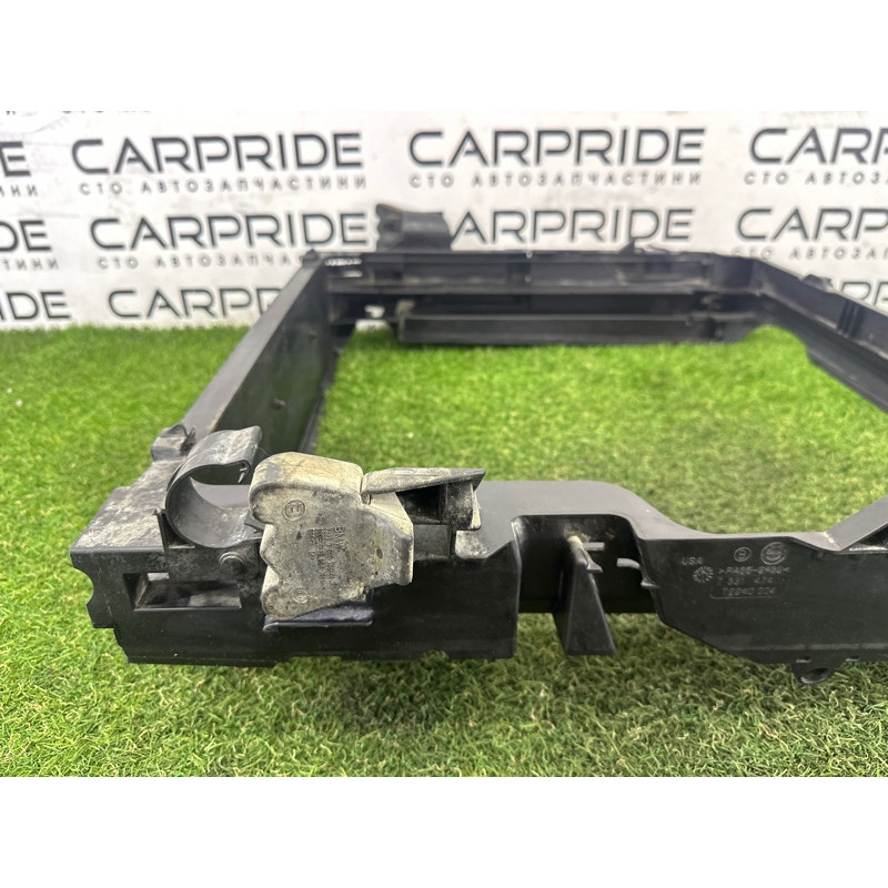 Рамка радіатора (кузов і елементи) BMW X5 E70 2013-2015 3.0 17117631474
