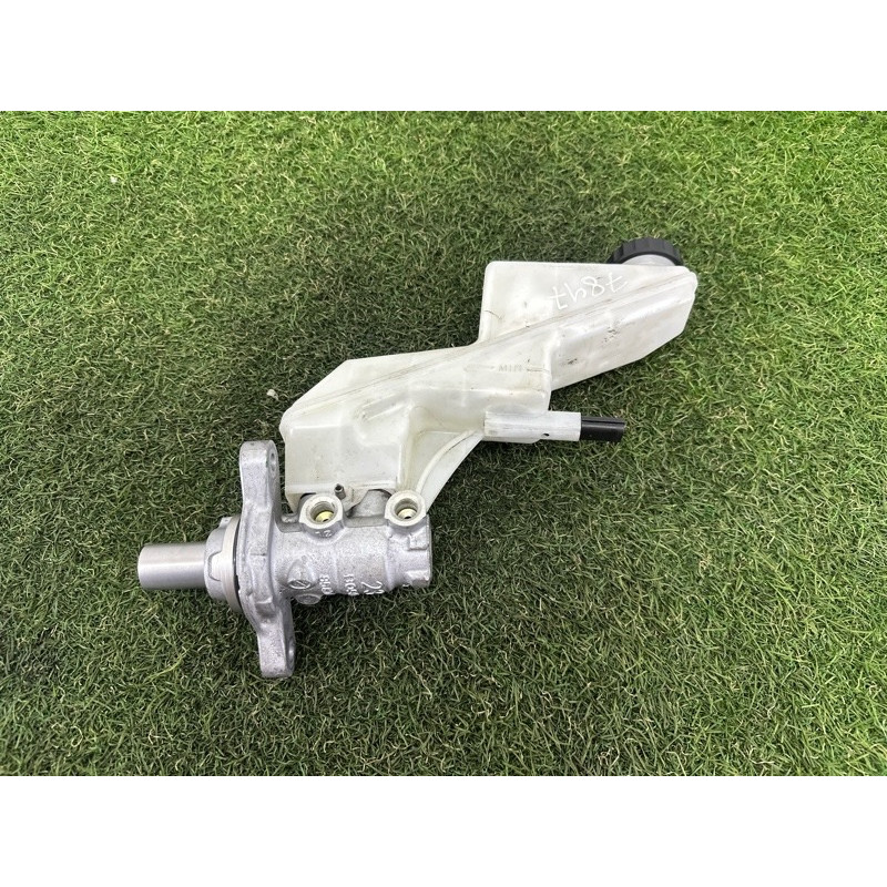 Главный тормозной цилиндр (тормозная система) Nissan Rogue T33 2021 2.5 PR25DD 460106RR0A