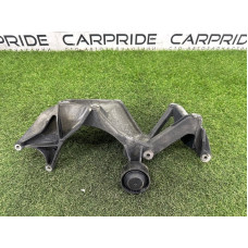 Кронштейн генератора