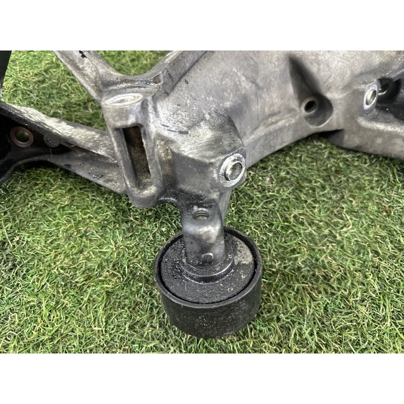 Кронштейн генератора (кронштейны двигателя) Volkswagen Touareg NF 2012 3.6 CGRA 03H260087E