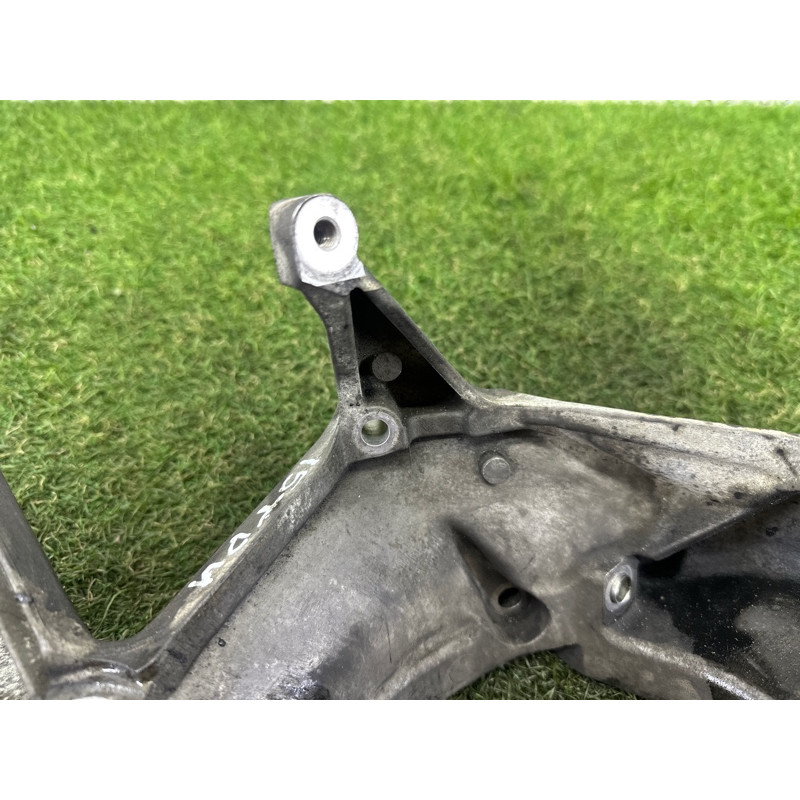 Кронштейн генератора (кронштейны двигателя) Volkswagen Touareg NF 2012 3.6 CGRA 03H260087E